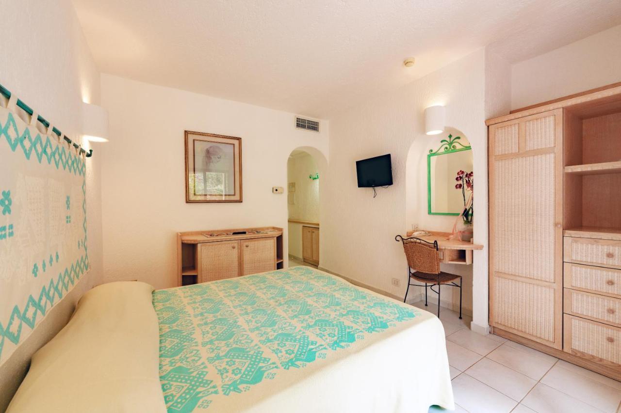 באיה סרדיניה Hotel Punta Est מראה חיצוני תמונה