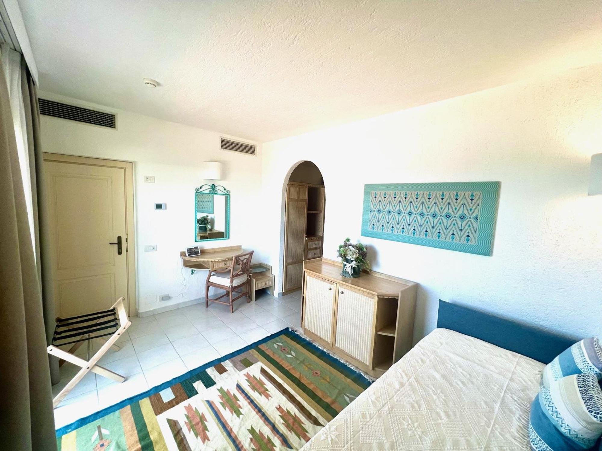 באיה סרדיניה Hotel Punta Est מראה חיצוני תמונה