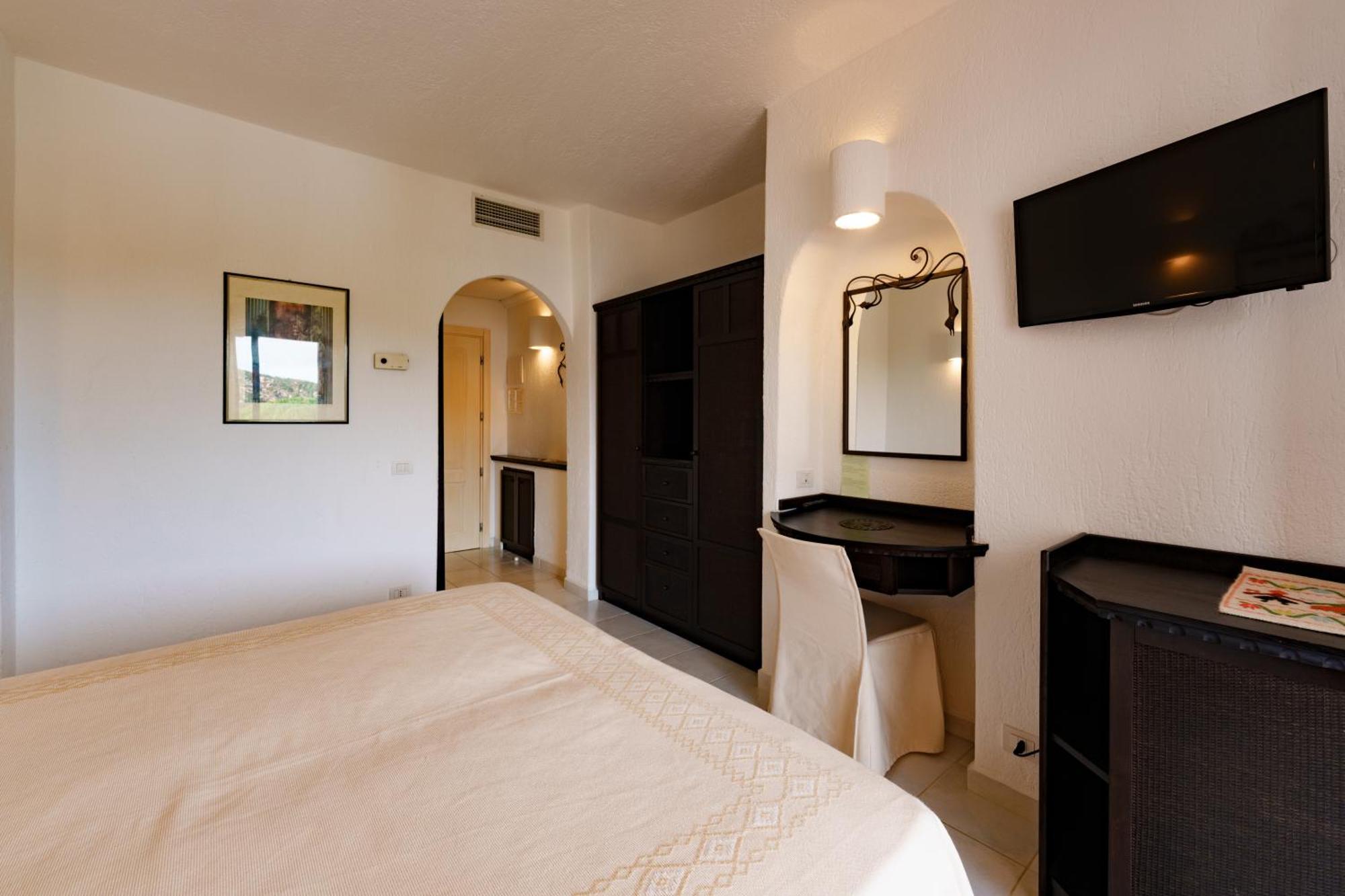 באיה סרדיניה Hotel Punta Est מראה חיצוני תמונה