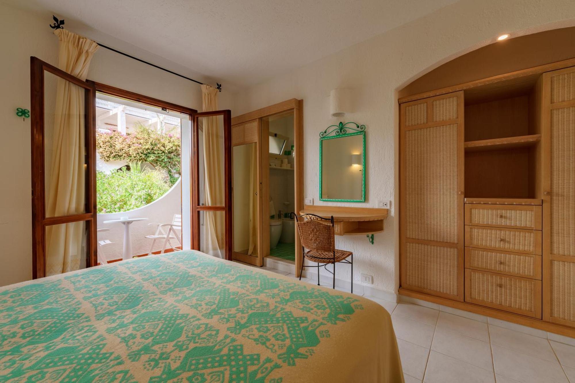 באיה סרדיניה Hotel Punta Est מראה חיצוני תמונה